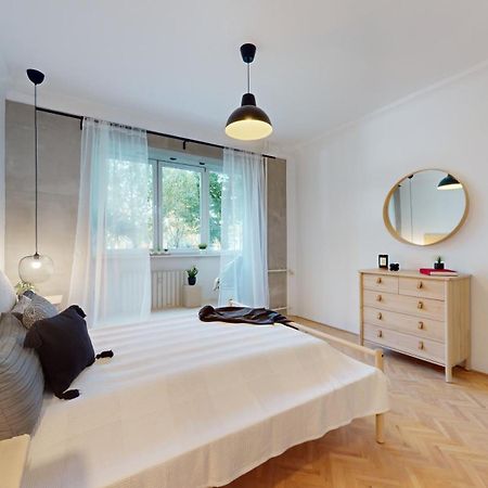 Modern 2 Bedroom Apt - Free Parking Bratislava Eksteriør billede